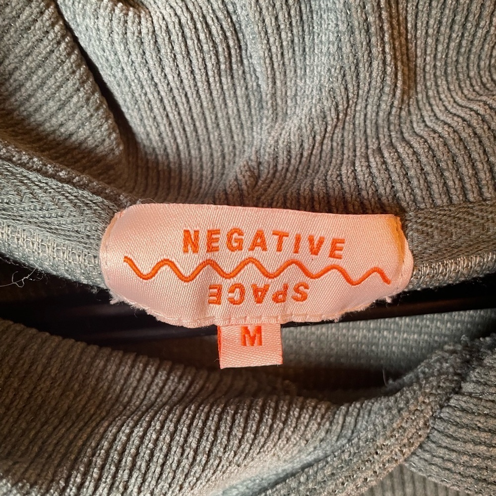 Negative Space Unisex Long Sleeve Ribbed Pull-Over Hoodie, Size Medium Green - Picture 6 of 7